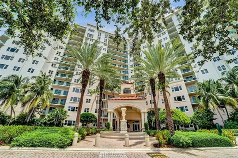 19900 E Country Club Drive Aventura FL 33180