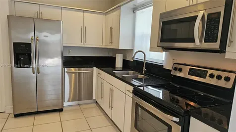 5084 NW 112th Court Doral FL 33178
