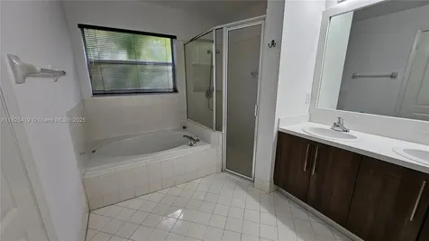 5084 NW 112th Court Doral FL 33178