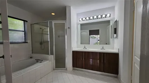 5084 NW 112th Court Doral FL 33178