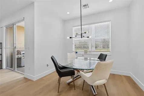 452 Rainbow Springs Terrace Royal Palm Beach FL 33411