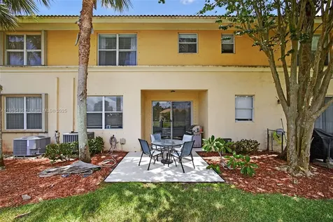452 Rainbow Springs Terrace Royal Palm Beach FL 33411