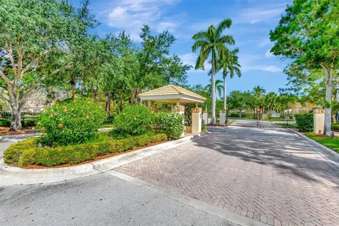 452 Rainbow Springs Terrace Royal Palm Beach FL 33411