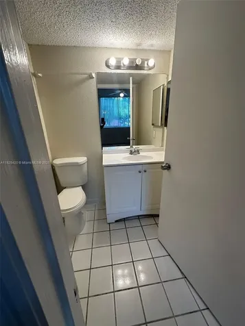 4045 W Mcnab Road Pompano Beach FL 33069