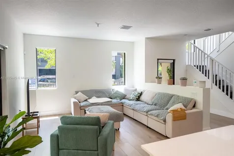 4269 NW 83rd Path Doral FL 33166