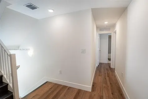 4269 NW 83rd Path Doral FL 33166