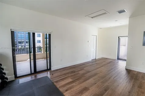 4269 NW 83rd Path Doral FL 33166