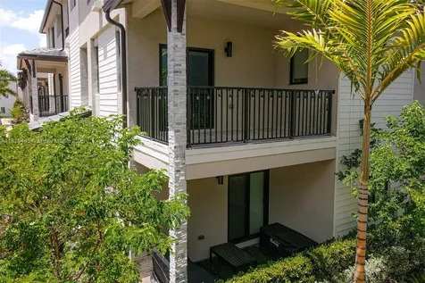 4269 NW 83rd Path Doral FL 33166