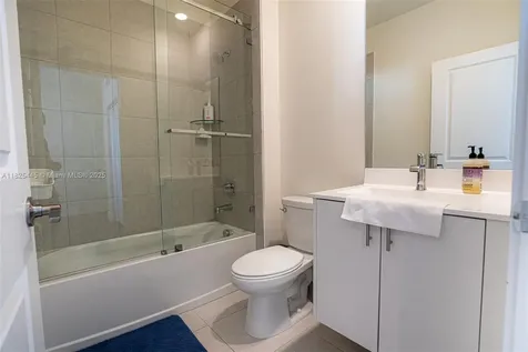 4269 NW 83rd Path Doral FL 33166