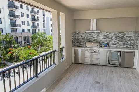4269 NW 83rd Path Doral FL 33166