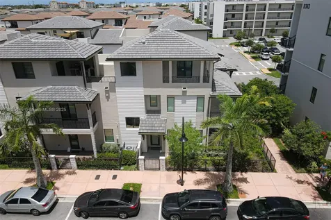 4269 NW 83rd Path Doral FL 33166