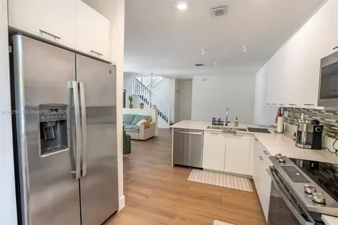 4269 NW 83rd Path Doral FL 33166