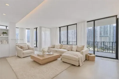520 Brickell Key Drive Miami FL 33131