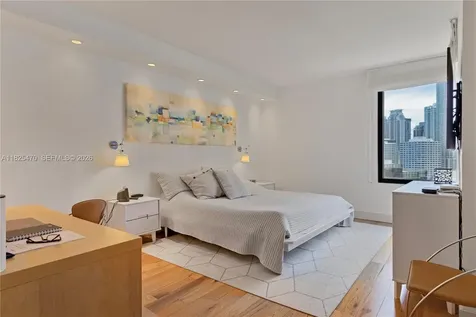 520 Brickell Key Drive Miami FL 33131
