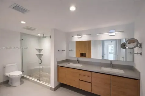 520 Brickell Key Drive Miami FL 33131