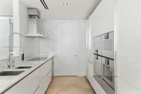 10203 Collins Avenue Bal Harbour FL 33154