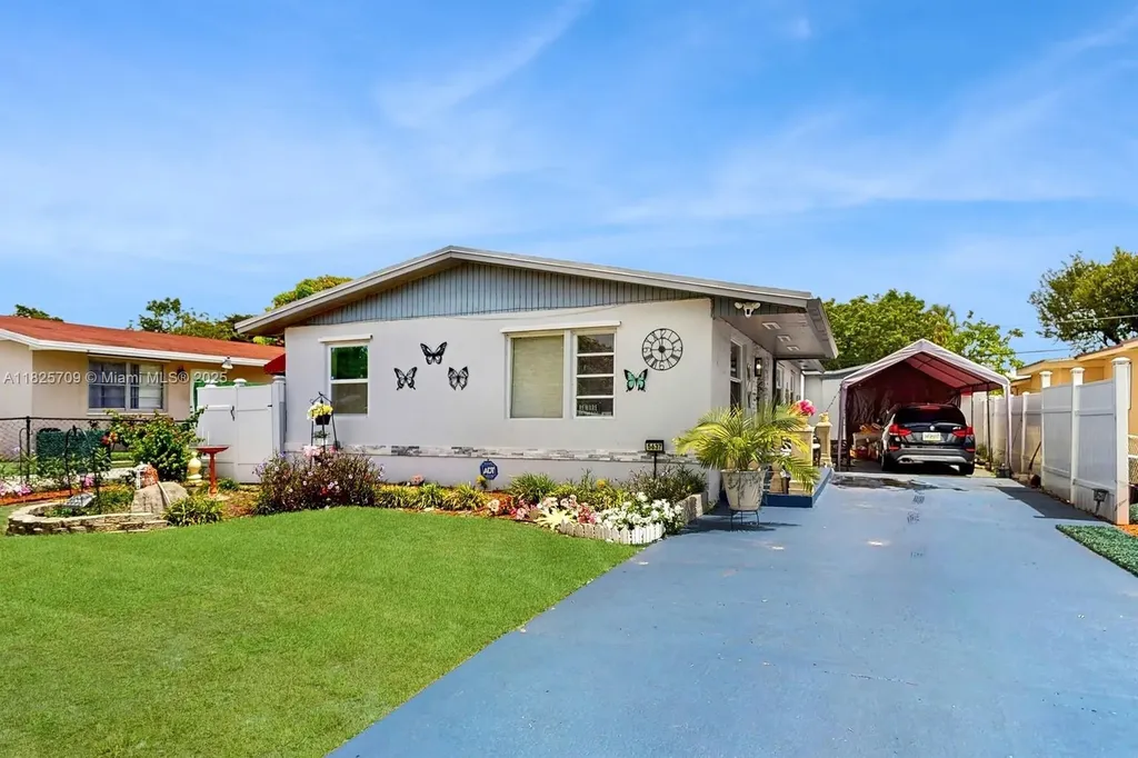 5637 SW 40th Street West Park FL 33023