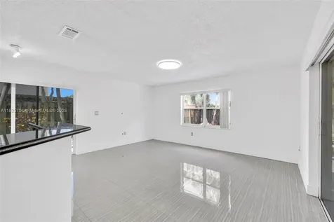 5134 NW 113th Avenue Doral FL 33178