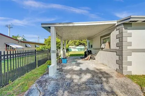 17415 NW 27th Court Miami Gardens FL 33056