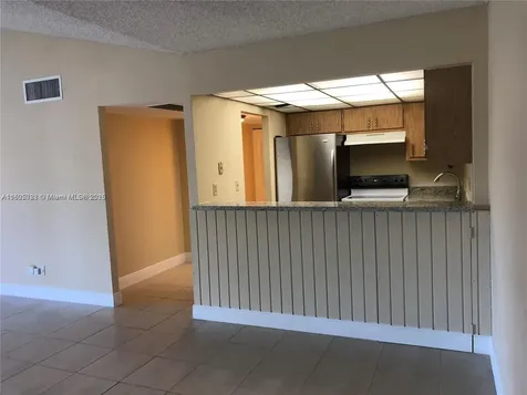5995 Washington Street Hollywood FL 33023