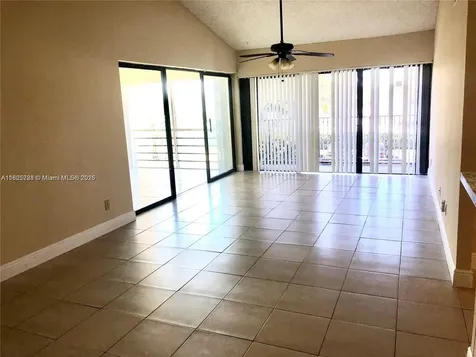 5995 Washington Street Hollywood FL 33023