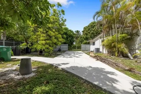 17975 SW 232nd Street Miami FL 33170