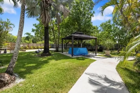 17975 SW 232nd Street Miami FL 33170