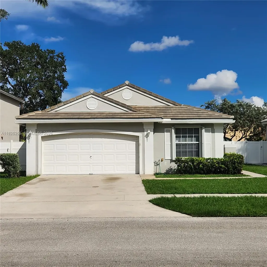 2017 NW 182nd Avenue Pembroke Pines FL 33029