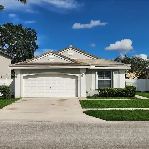 2017 NW 182nd Avenue Pembroke Pines FL 33029