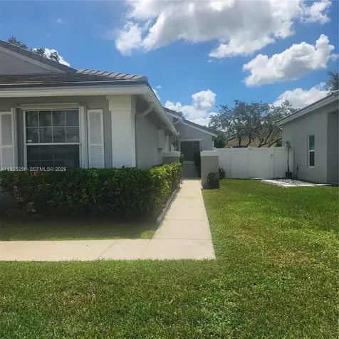 2017 NW 182nd Avenue Pembroke Pines FL 33029