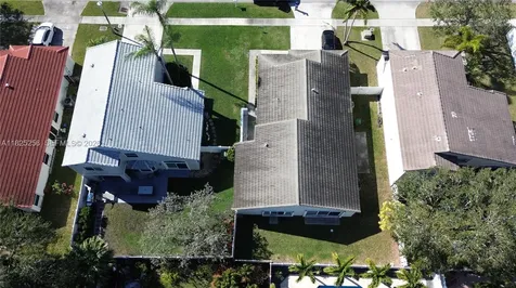 2017 NW 182nd Avenue Pembroke Pines FL 33029