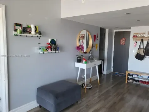 20335 W Country Club Drive Aventura FL 33180