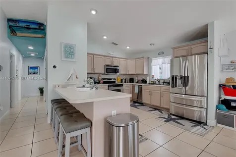 939 Plantation Road Key Largo FL 33037