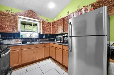 5610 NW 54th Avenue Tamarac FL 33319