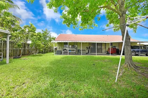 5610 NW 54th Avenue Tamarac FL 33319