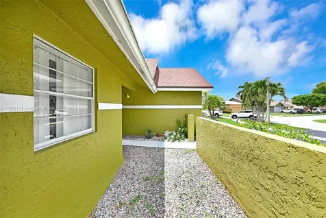 5610 NW 54th Avenue Tamarac FL 33319