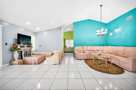 5610 NW 54th Avenue Tamarac FL 33319