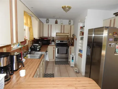 347 NW 57th Court Miami FL 33126