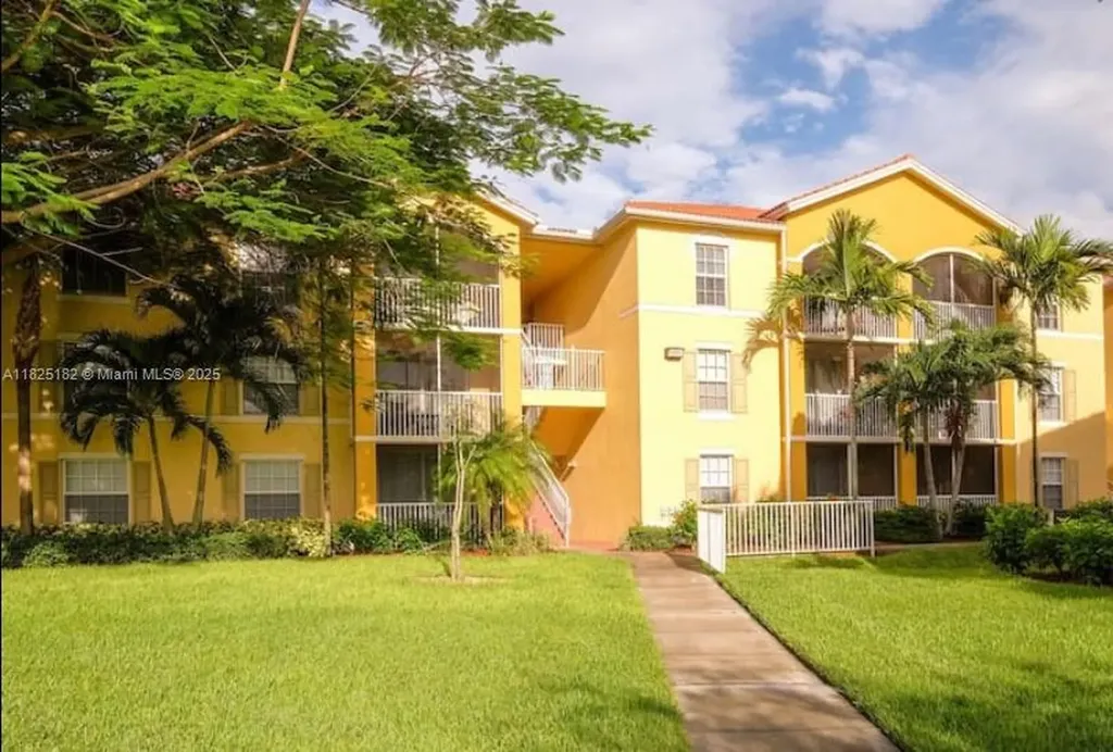 4149 Residence Drive Fort Myers FL 33901