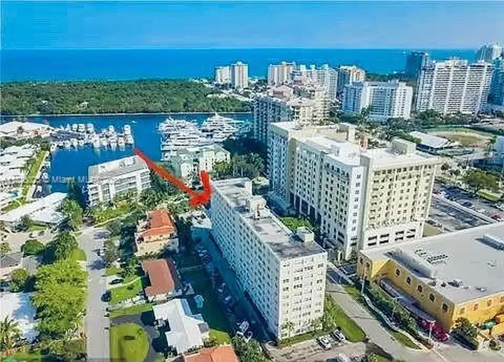 2555 NE 11th Street Fort Lauderdale FL 33304