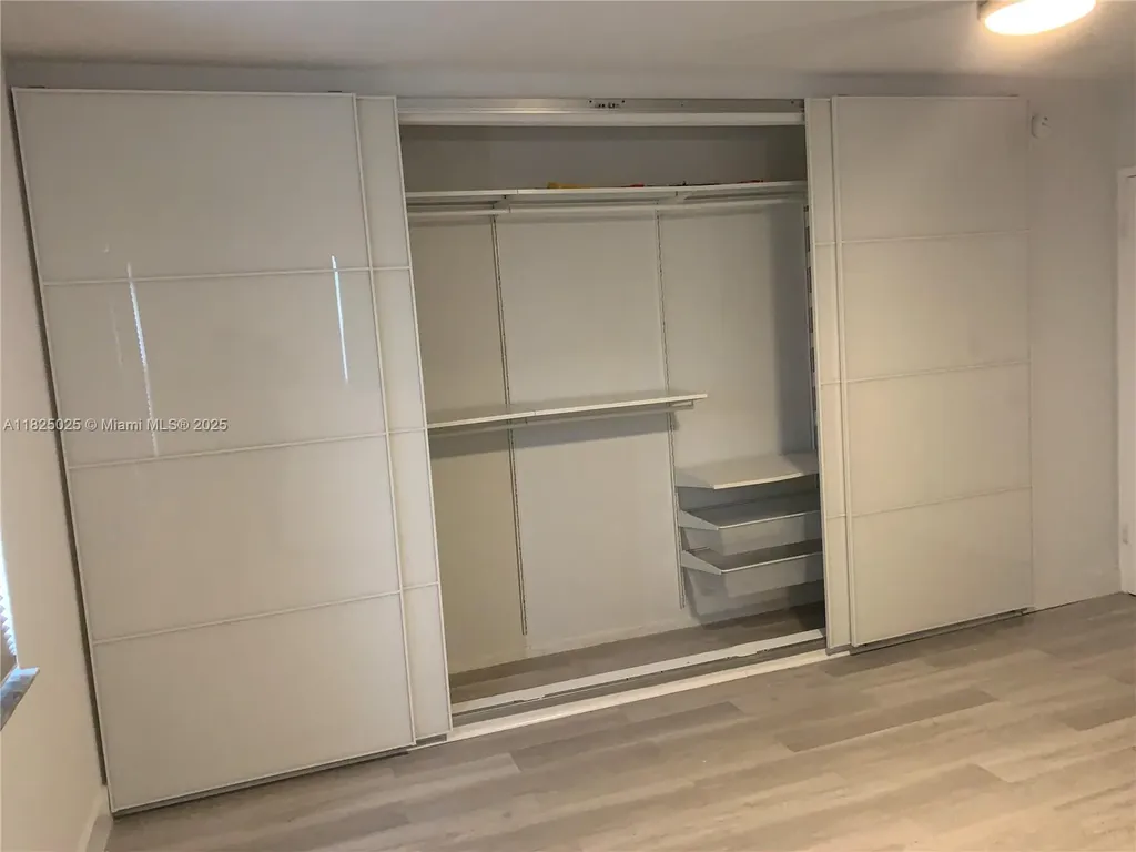 2555 NE 11th Street Fort Lauderdale FL 33304