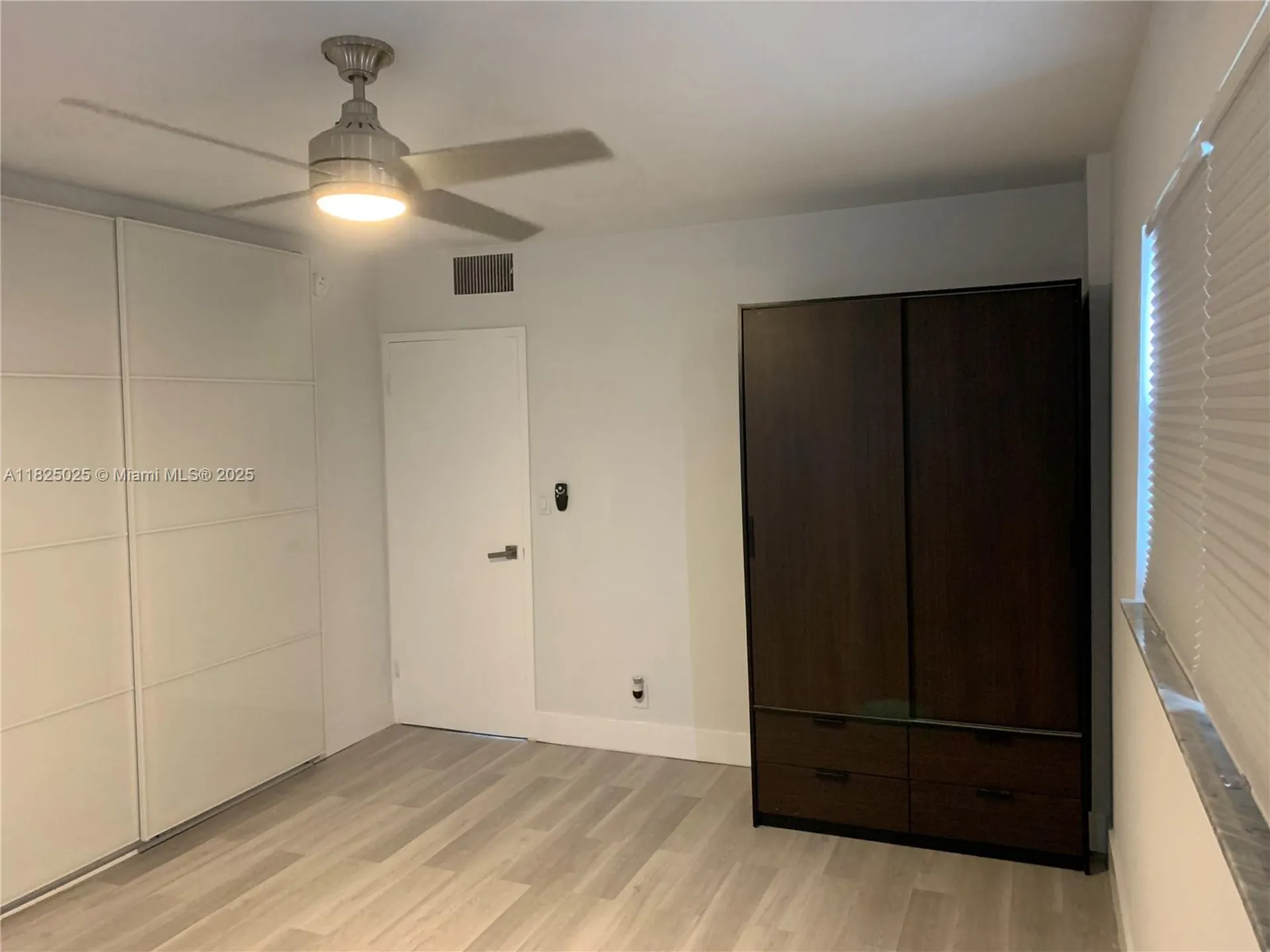 2555 NE 11th Street Fort Lauderdale FL 33304