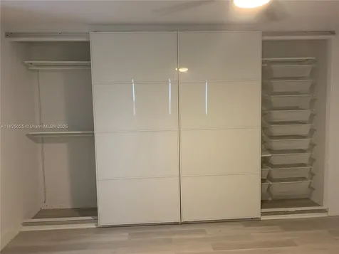 2555 NE 11th Street Fort Lauderdale FL 33304