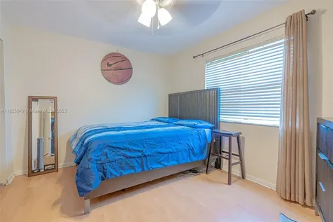 2357 NW 92nd Avenue Coral Springs FL 33065