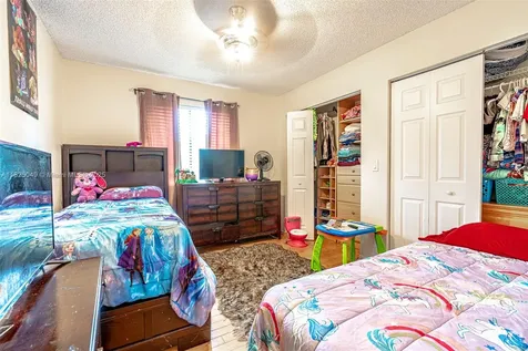 2357 NW 92nd Avenue Coral Springs FL 33065