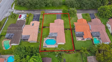 2357 NW 92nd Avenue Coral Springs FL 33065