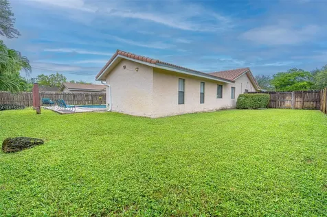 2357 NW 92nd Avenue Coral Springs FL 33065