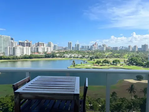 3625 N Country Club Drive Aventura FL 33180