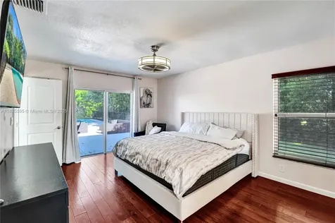 2171 NW 123rd Avenue Plantation FL 33323