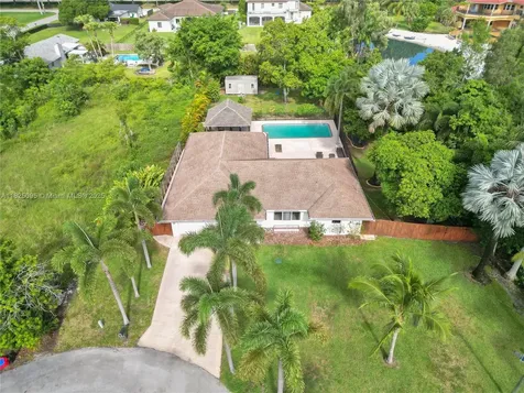 2171 NW 123rd Avenue Plantation FL 33323